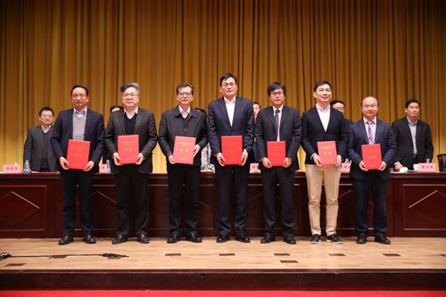 量子材料科学中心王健教授荣获2019年度高等学校科学研究优秀成果奖 推动材料科学研究迈上新台阶
